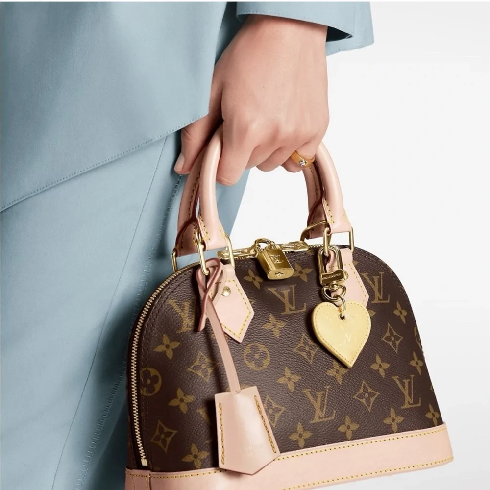 COPY - Louis Vuitton Brass Lock & Key Set - Picture 10 of 16